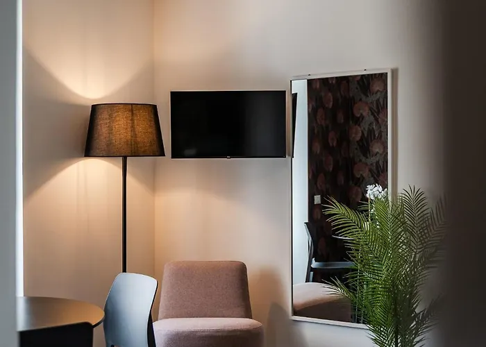 - Monolocale Con Piscina Apartment *