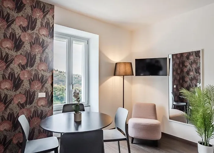 - Monolocale Con Piscina