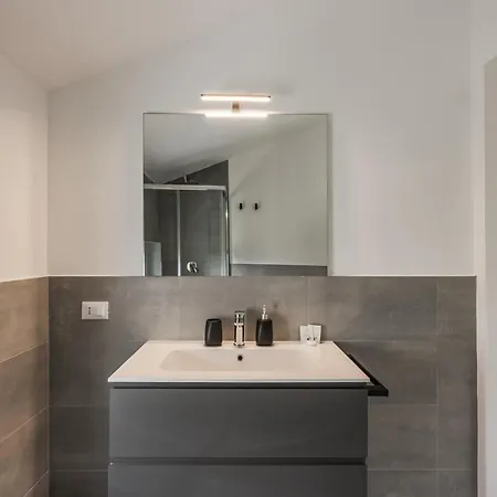 - Monolocale Con Piscina アパート