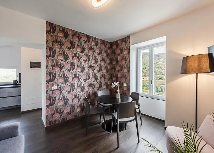 - Monolocale Con Piscina Rapallo